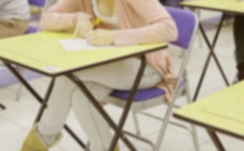 关于国旗下讲话的主题是以积极的态度迎接期末考试示例