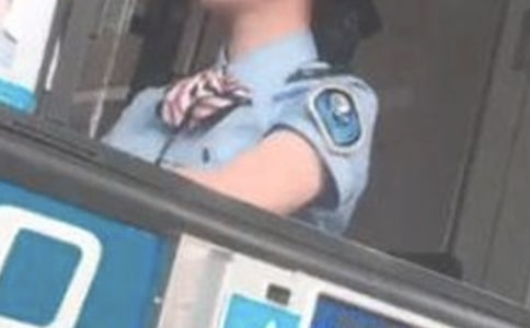 高速收费员爱岗敬业演讲稿