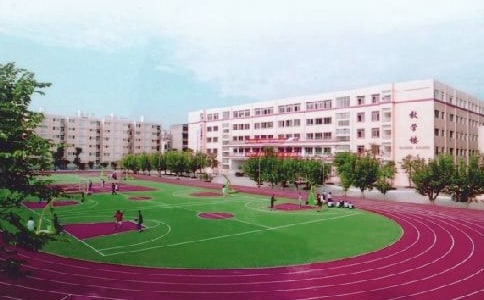 【精品】校园安全演讲稿3篇